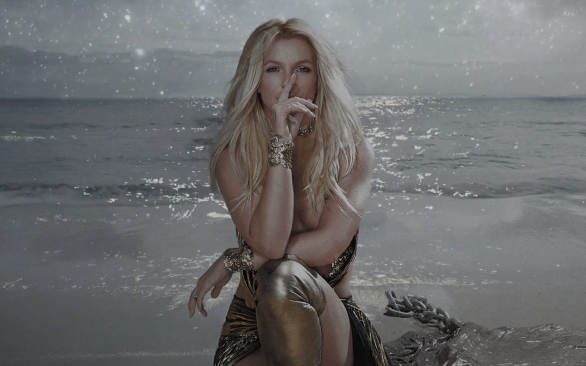 «Swimming In The Stars», escucha lo nuevo de Britney Spears!